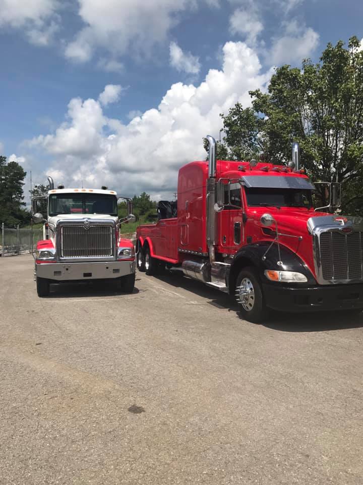 Big and Small Trucks — Valdosta, GA — GT’s Wrecker Service