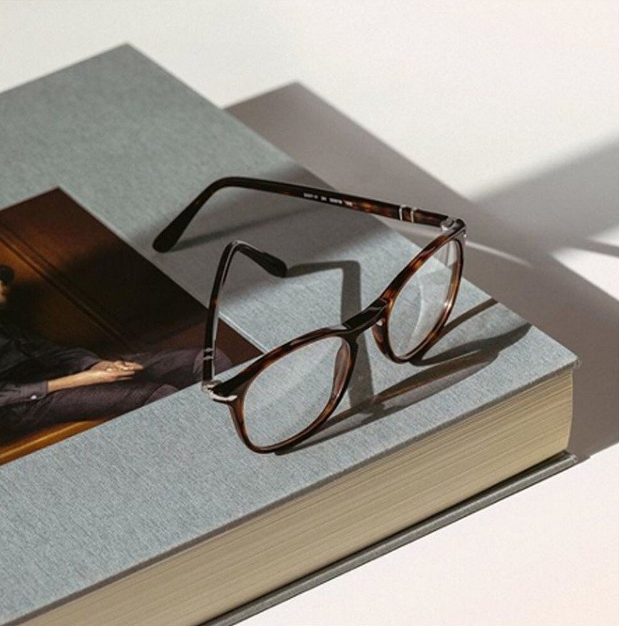 Occhiali da vista e da sole