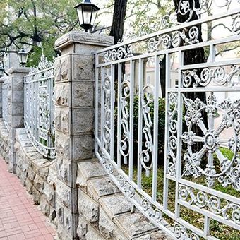 HERRERÍA, PUERTAS AUTOMÁTICAS Y CORTINAS DE ACERO IRON MC - AUTOMATIZACIÓN DE PORTONES