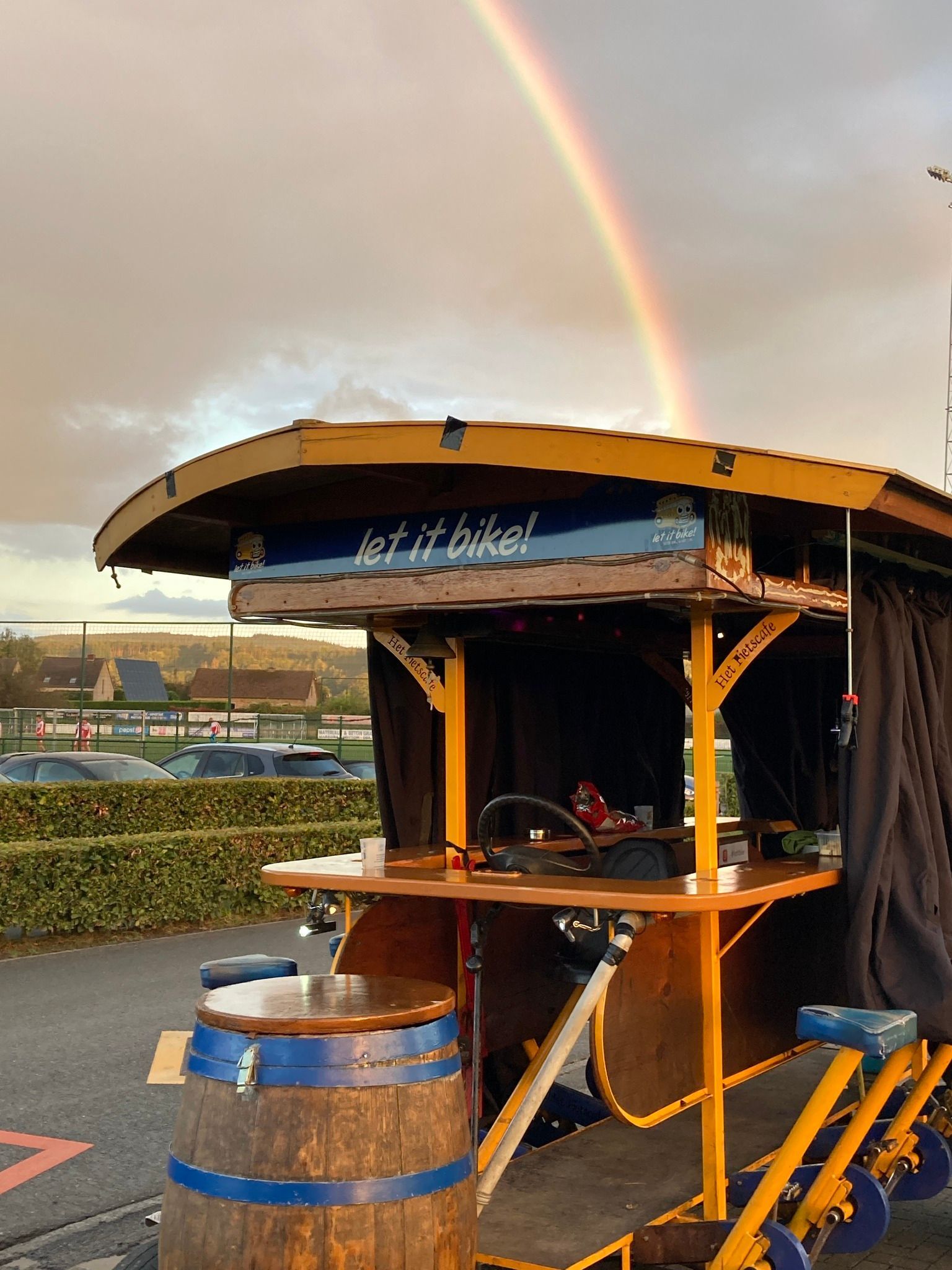 Bierfiets bij schemer