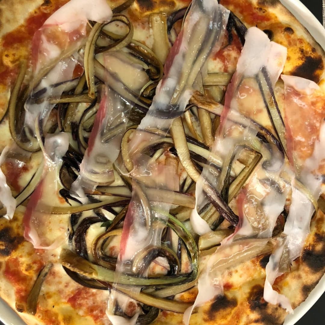 Pizza ai funghi e lardo