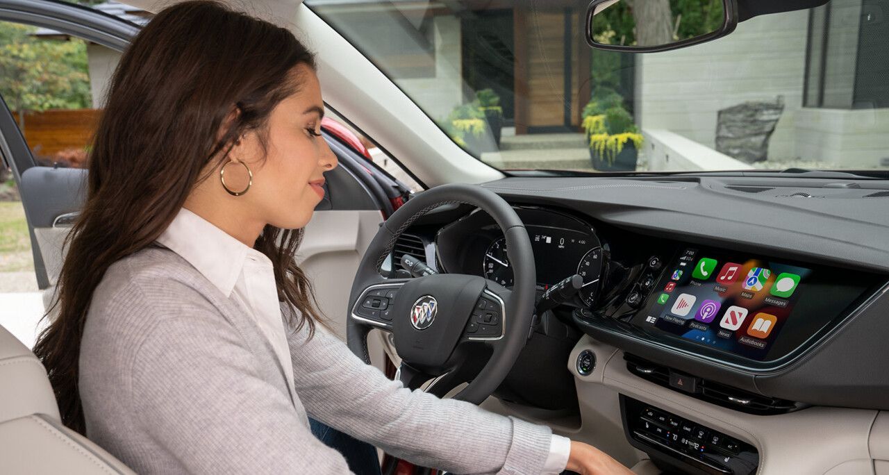 2023 BUICK ENVISION WIRELESS APPLE CARPLAY® COMPATIBILITY
