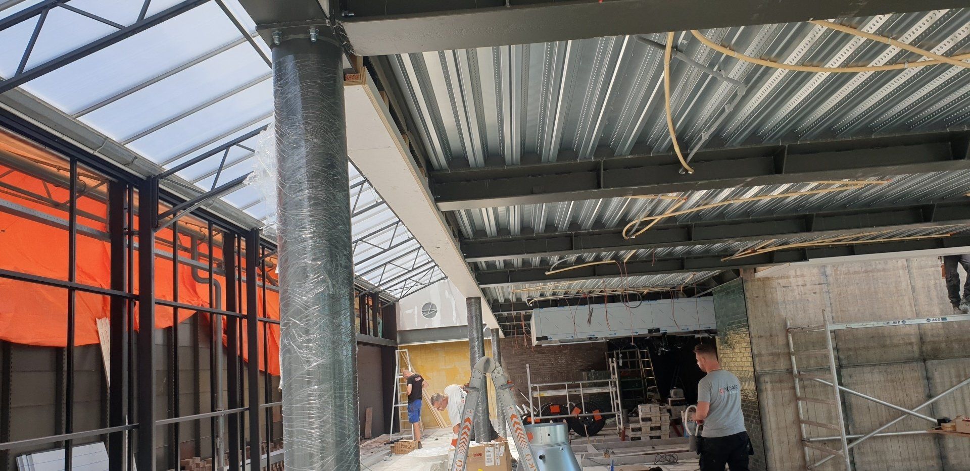 Full colour spanplafond