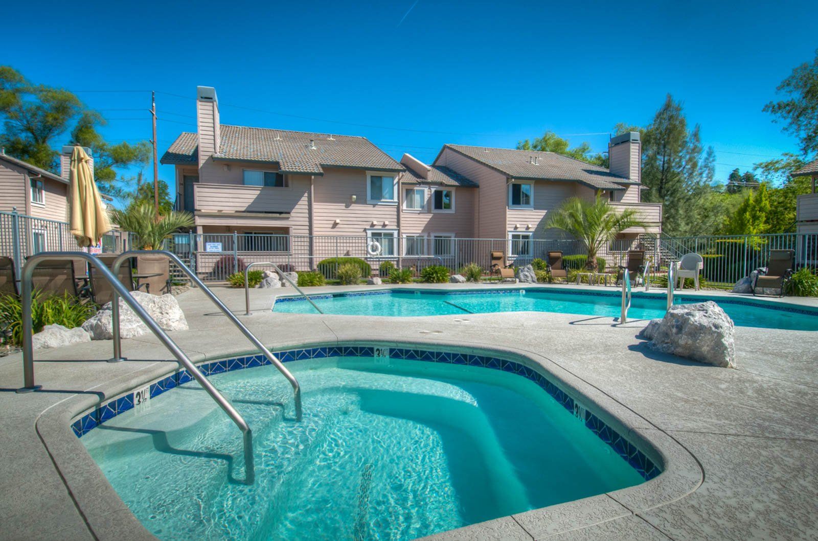 A view of the hot tub and pool