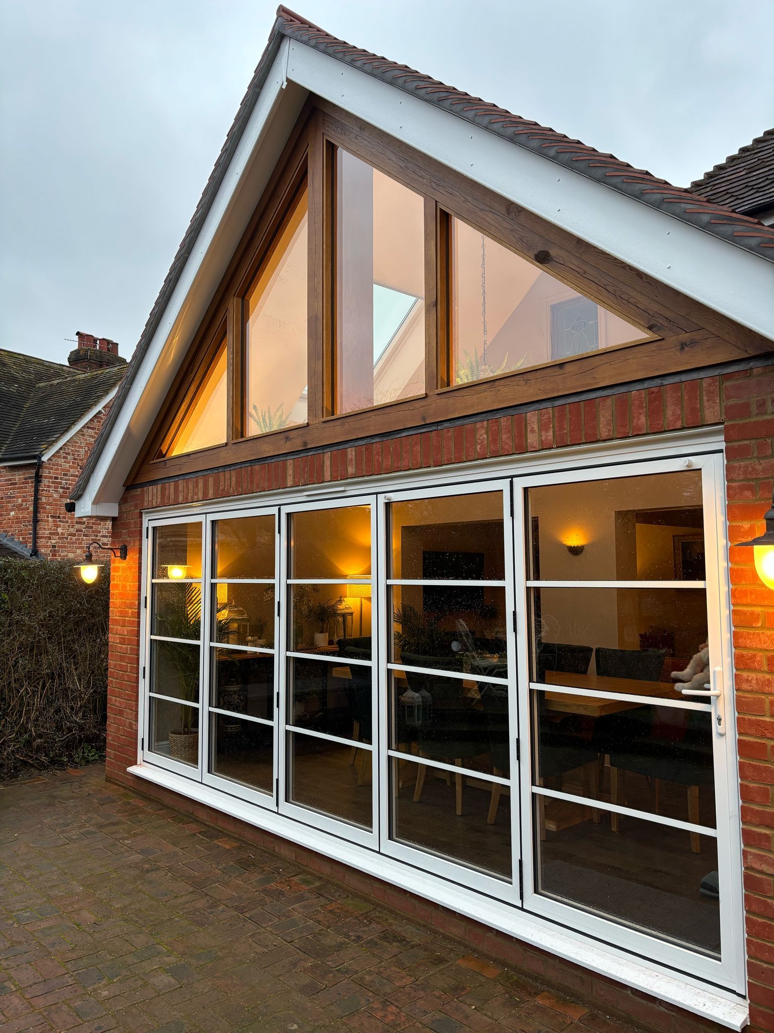 outdoor lighting on back of home