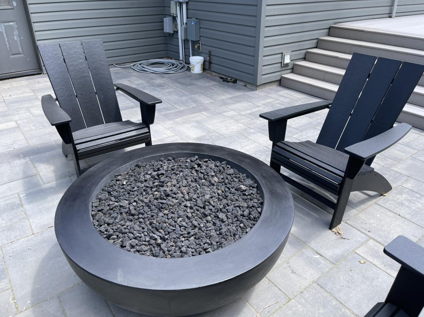 circular outdoor fire pit setup black