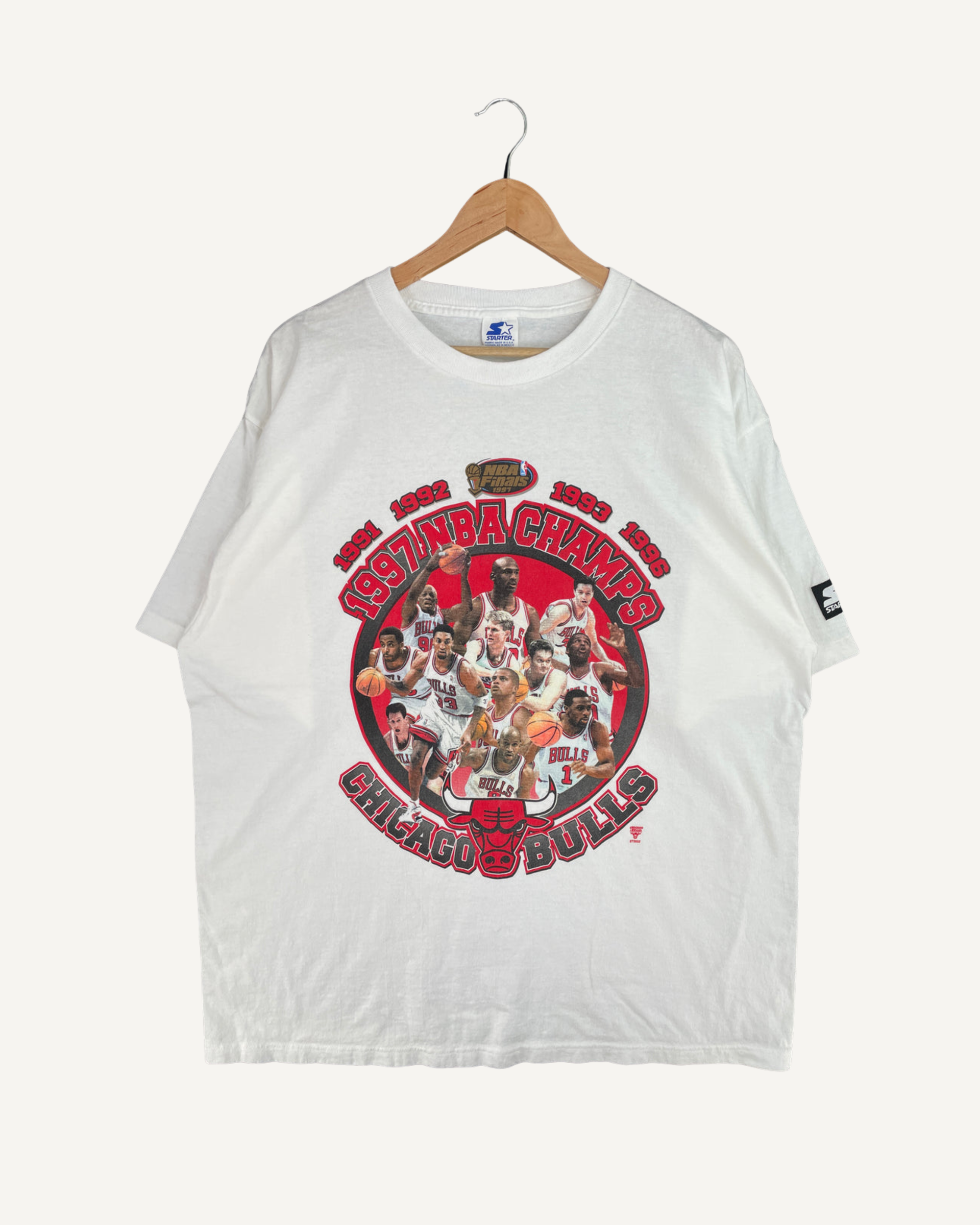 Vintage ’97 Chicago Bulls NBA Championship T-Shirt