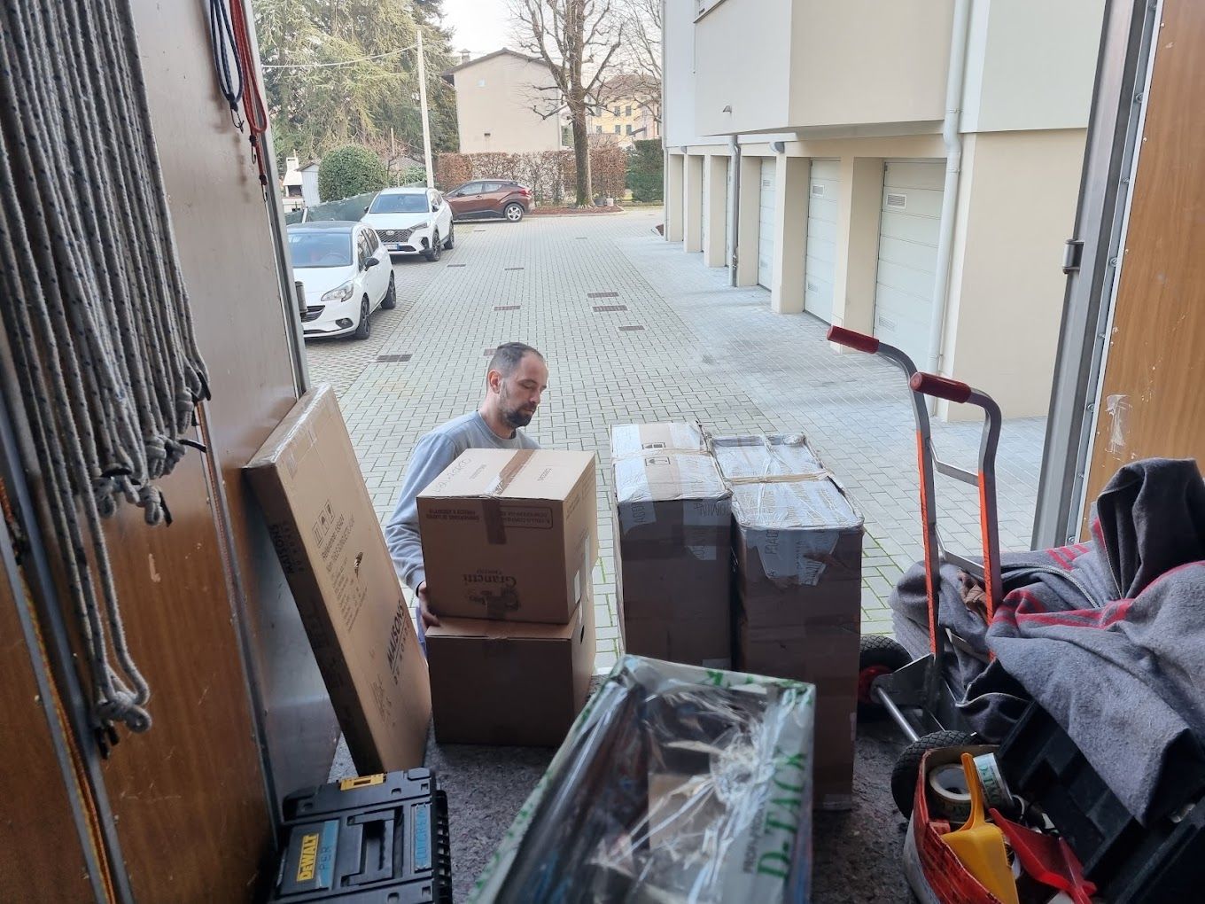 TRaslochi appartamenti, case Ferrara, Modena, Bologna