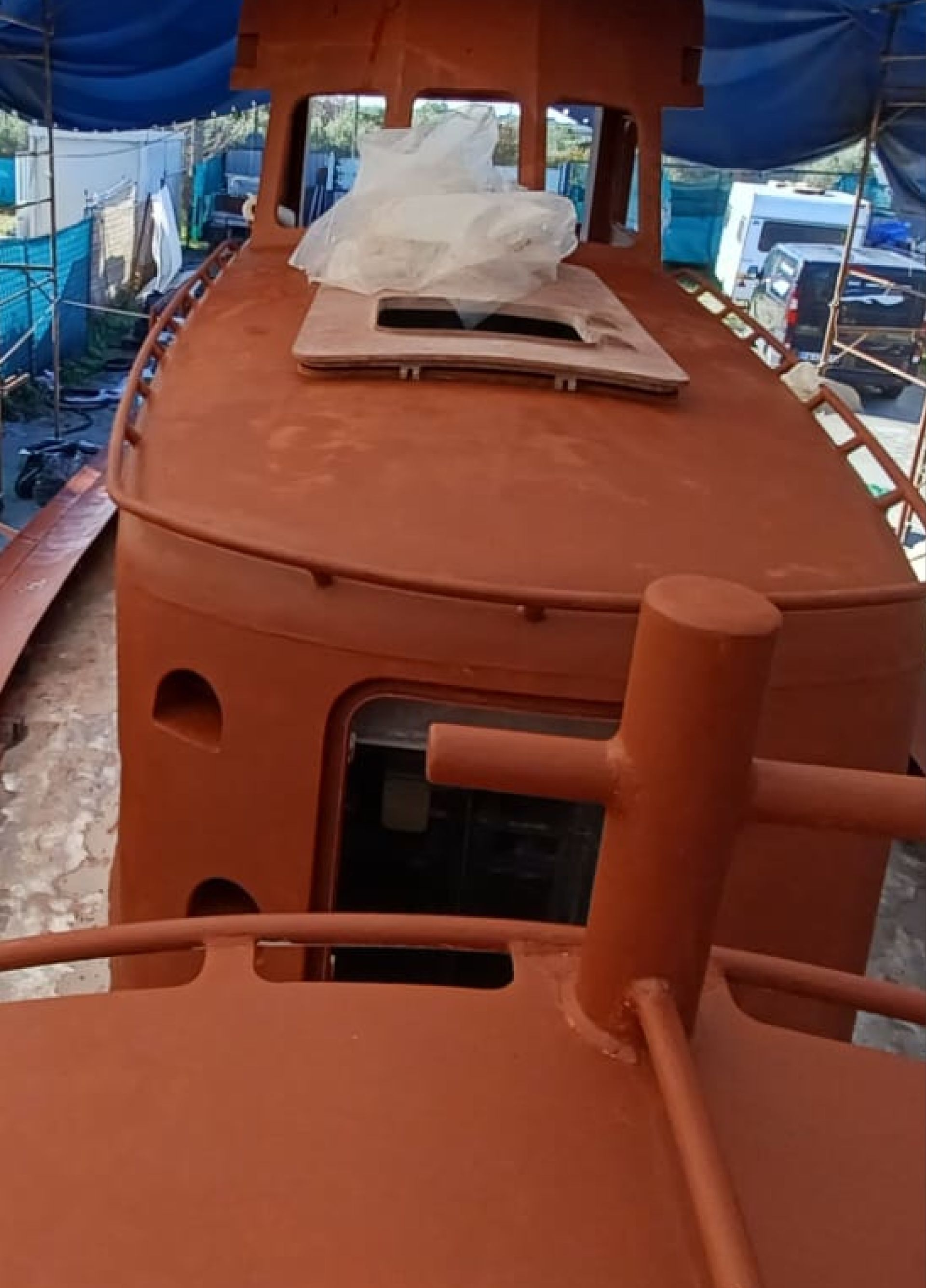 sabbiature e verniciature dentro e fuori imbarcazioni