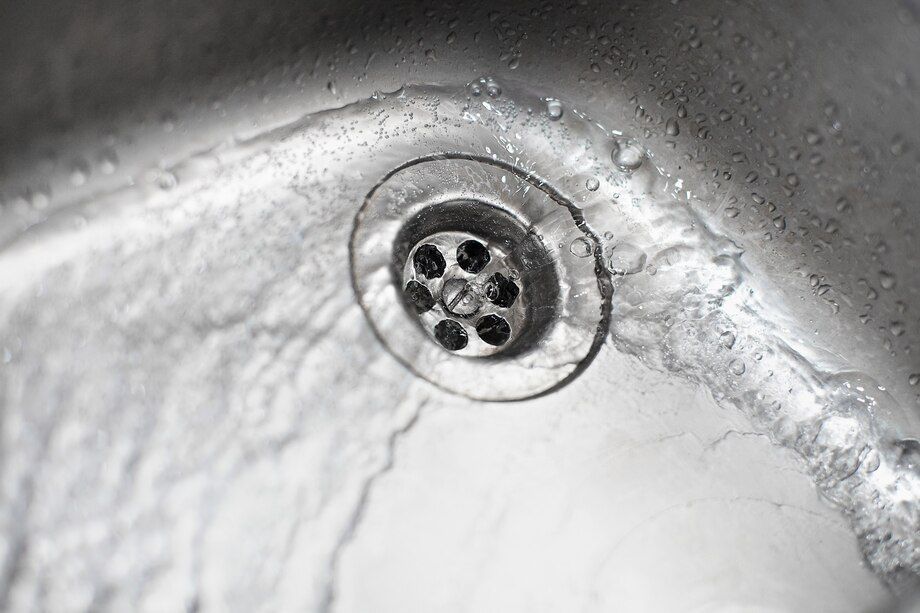 Drain cleaning and unclogging services in Colonia NJ