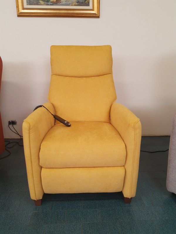 POLTRONA RELAX A DUE MOTORI MOD. TRIBEKA