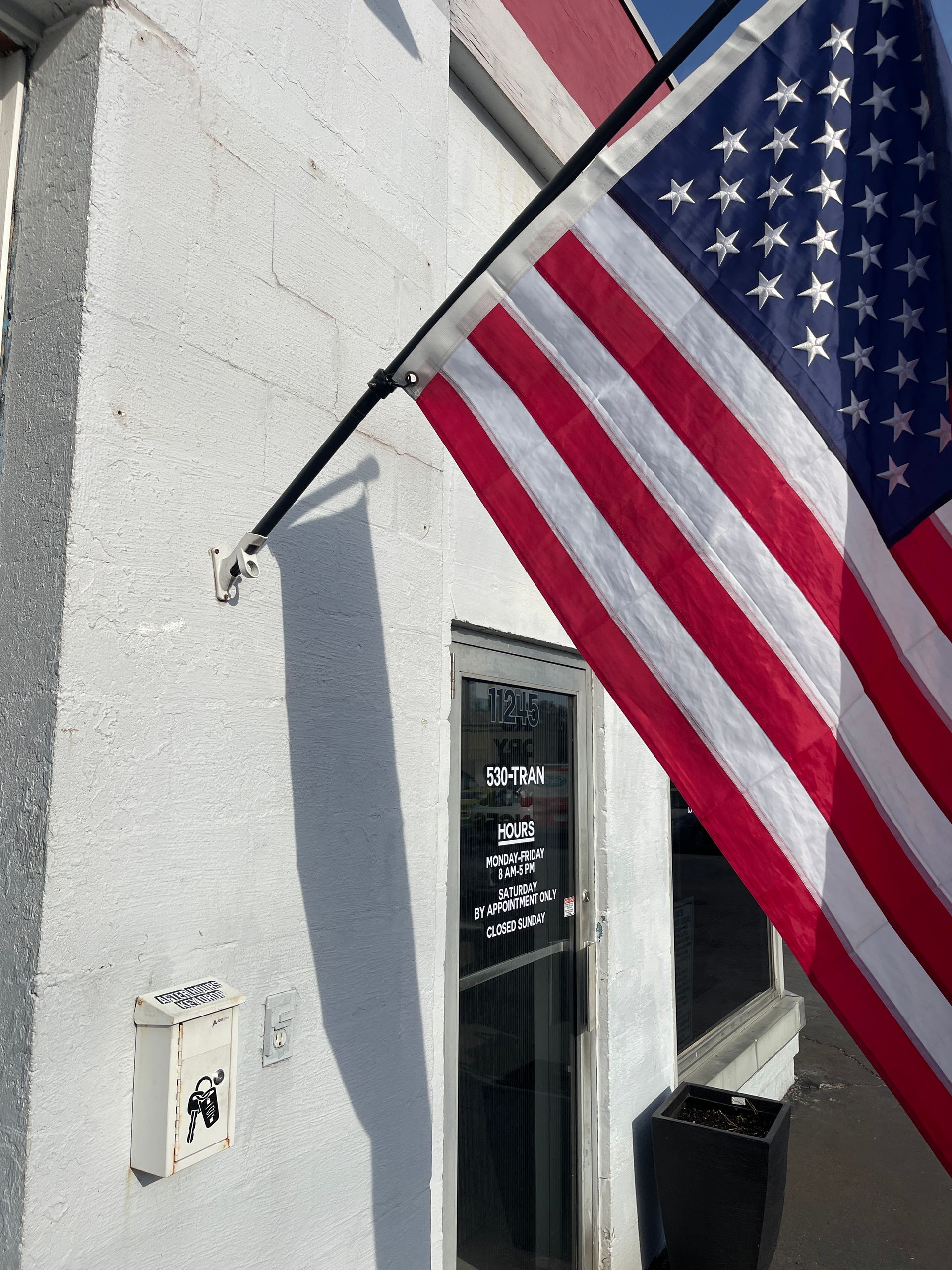 American Flag | Cincinnati Transmission Specialists & Sharon Woods Auto Care