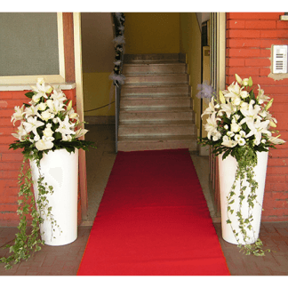 Addobbo floreale per esterno