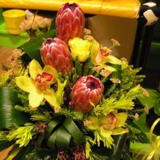 Composizione floreale con orchidee