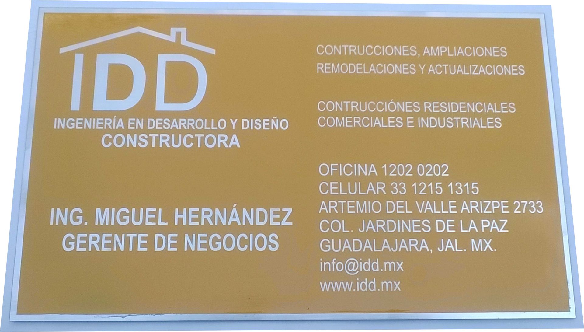 Placa Acero Inoxidable grabado el fondo de amarillo