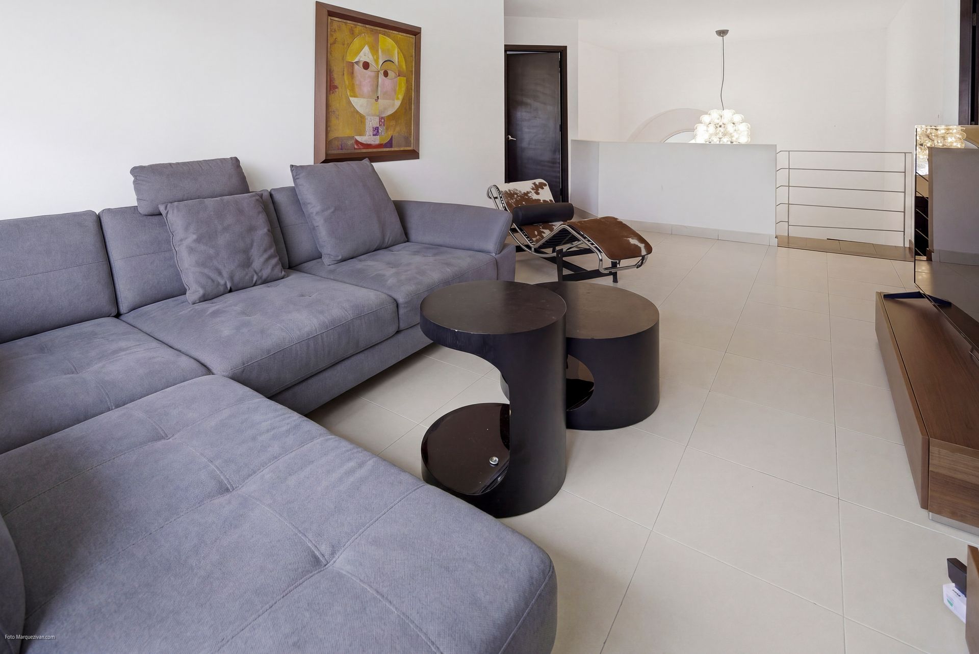 Costa del Este living room after digital declutter, final delivery for luxury real estate listing in Panama.