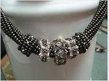 קורסי עיצוב תכשיטים וחריזה