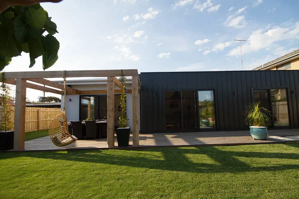 Outdoor View of House with Green Grass at the Bottom | Indented Head, Vic | Coastyle Building Solutions