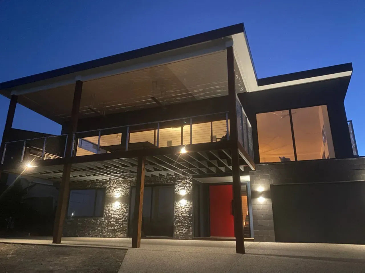 Aesthetic Colour Black House Exterior View | Indented Head, Vic | Coastyle Building Solutions