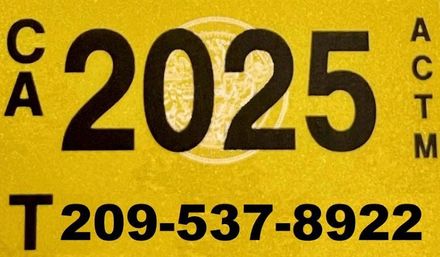 a yellow sign that says 2025 on it