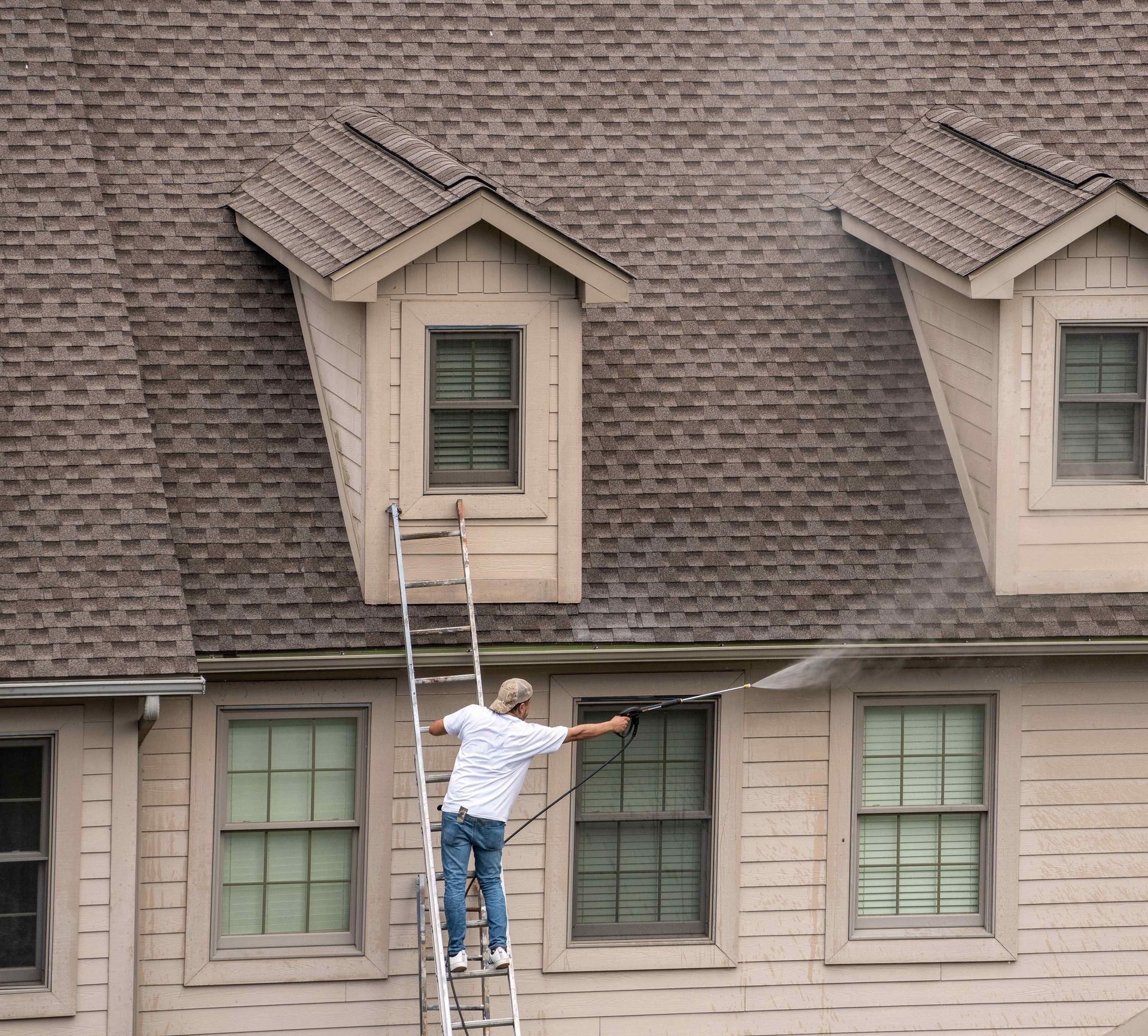 Exterior Paint Preparation and Cleaning