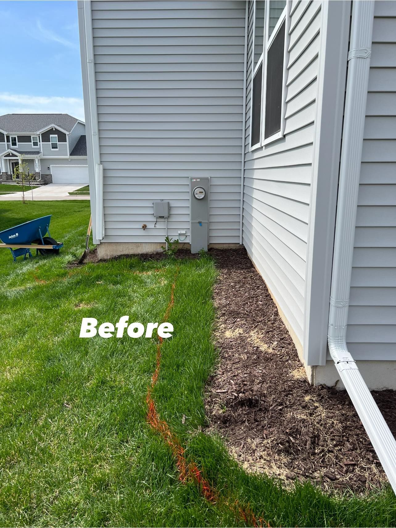 A picture of a house before being remodeled.