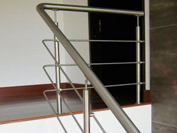 Baranda en acero inoxidable.