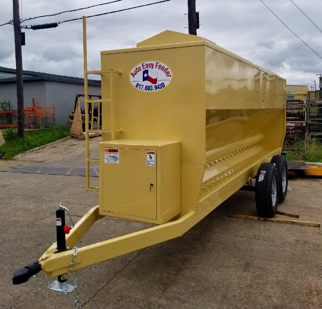 Cattle Feeder Arlington, TX Auto Easy Feeder