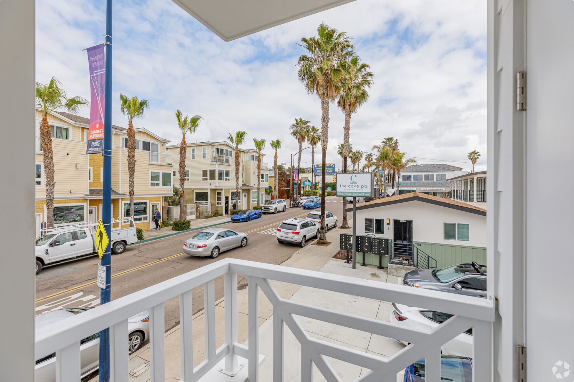 Turquoise Place - Bedroom balcony