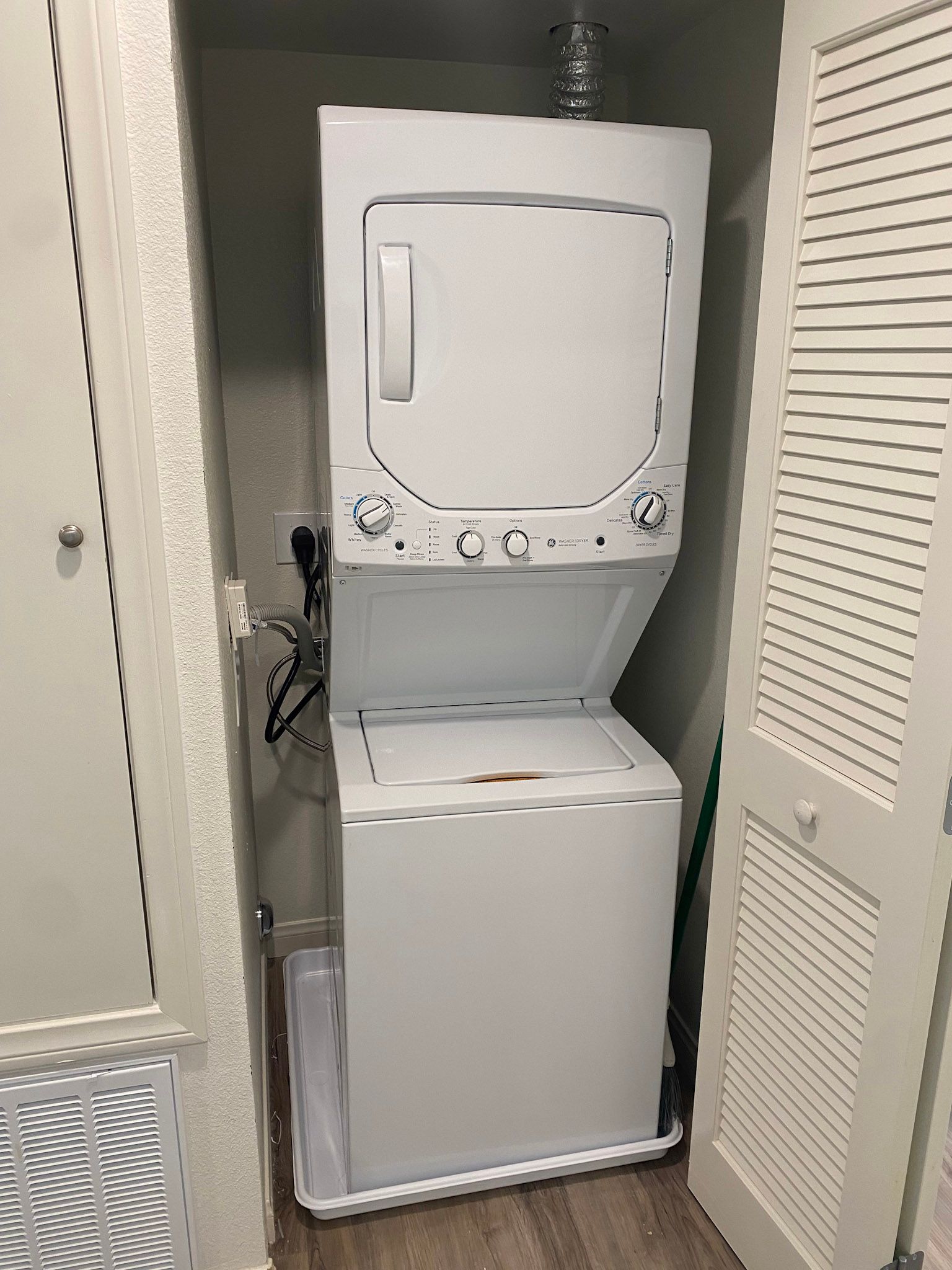 The Lamont - in unit laundry