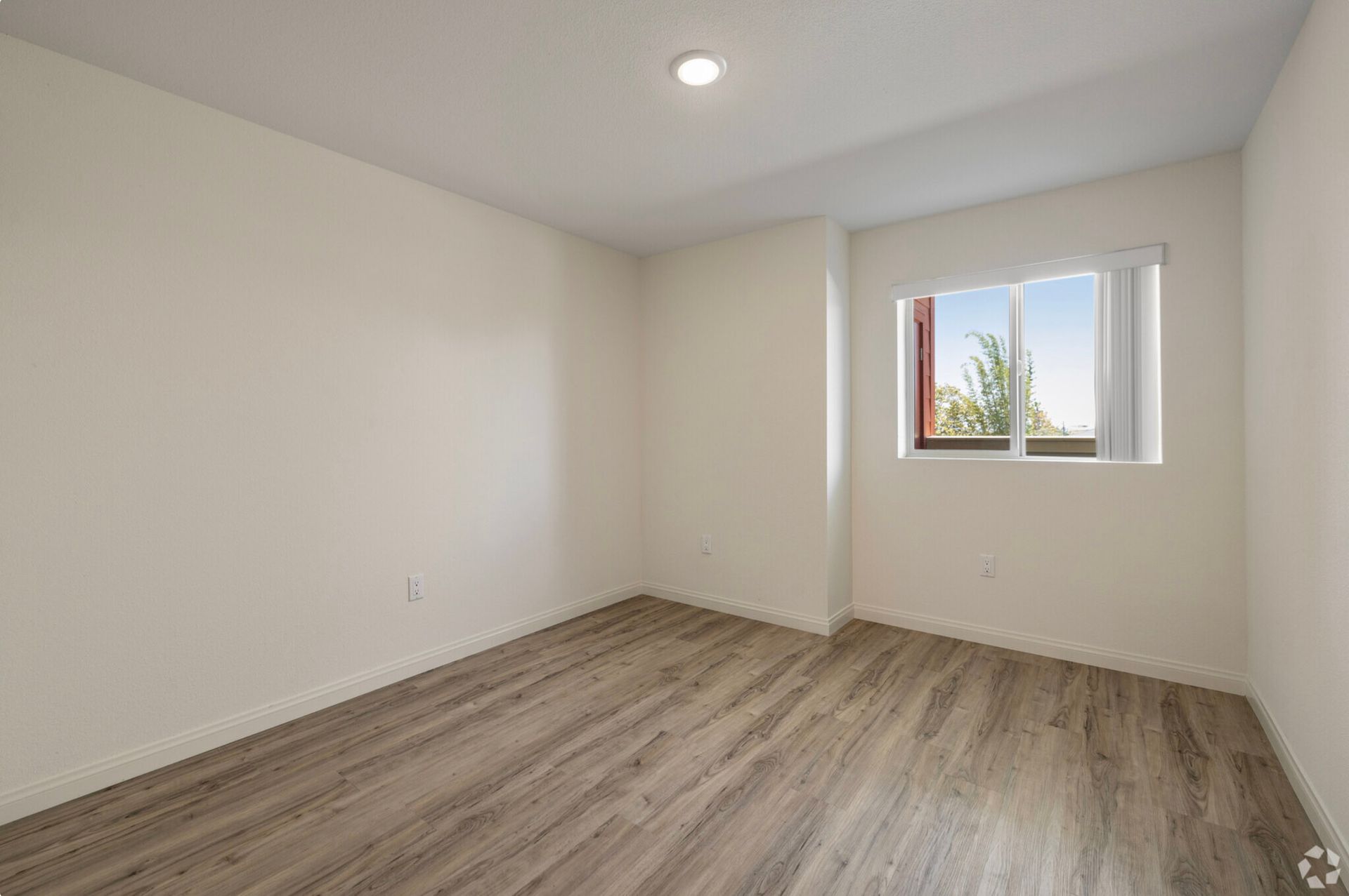 The Lamont - unfunished  bedroom