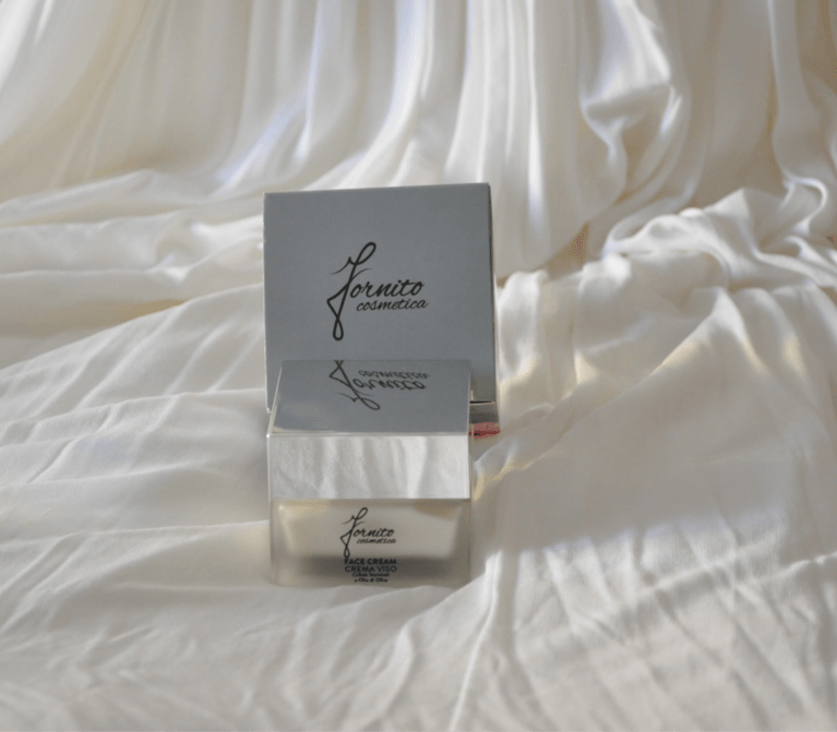 crema viso acido ialuronico