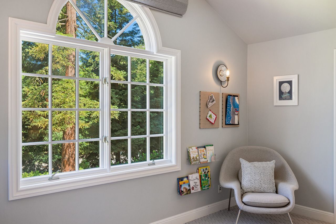 Wooden windows interior repaint