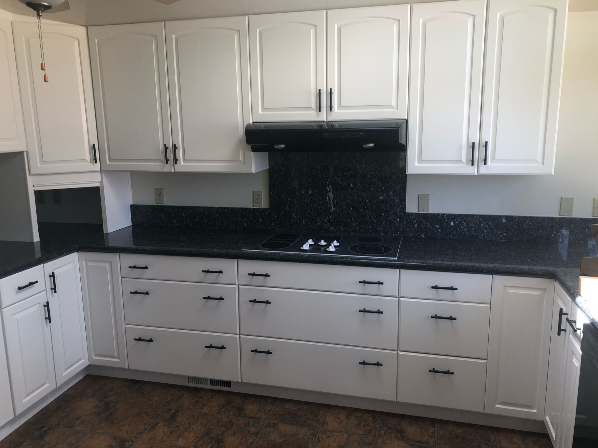 White kitchen cabinets repaint