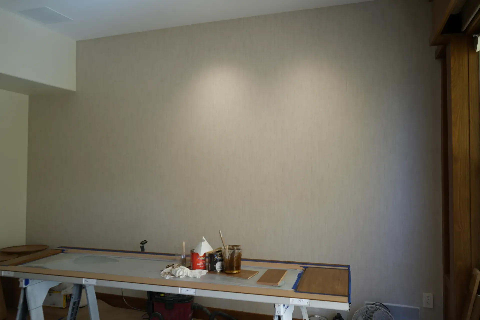 wallpaper in an office