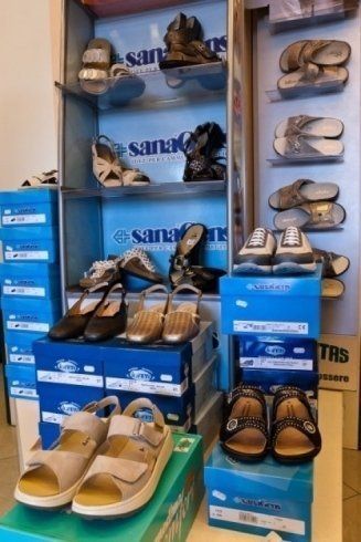 vendesi scarpe da uomo