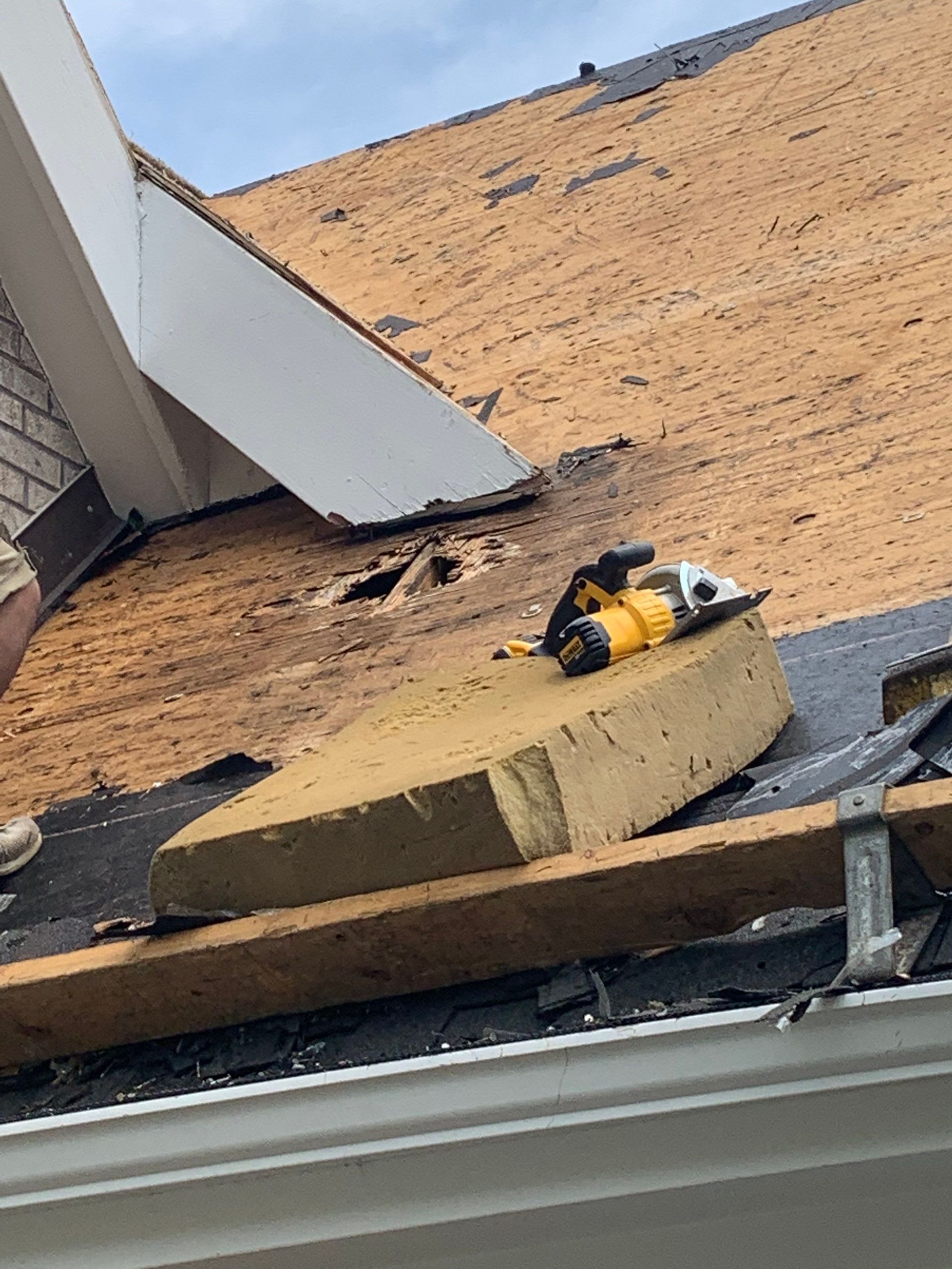 Expert Storm Damage Repair in Jefferson City Absolute Roofing