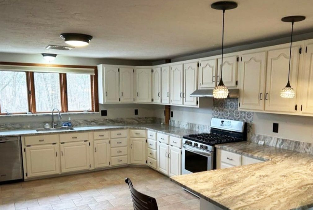 White Kitchen Cabinets