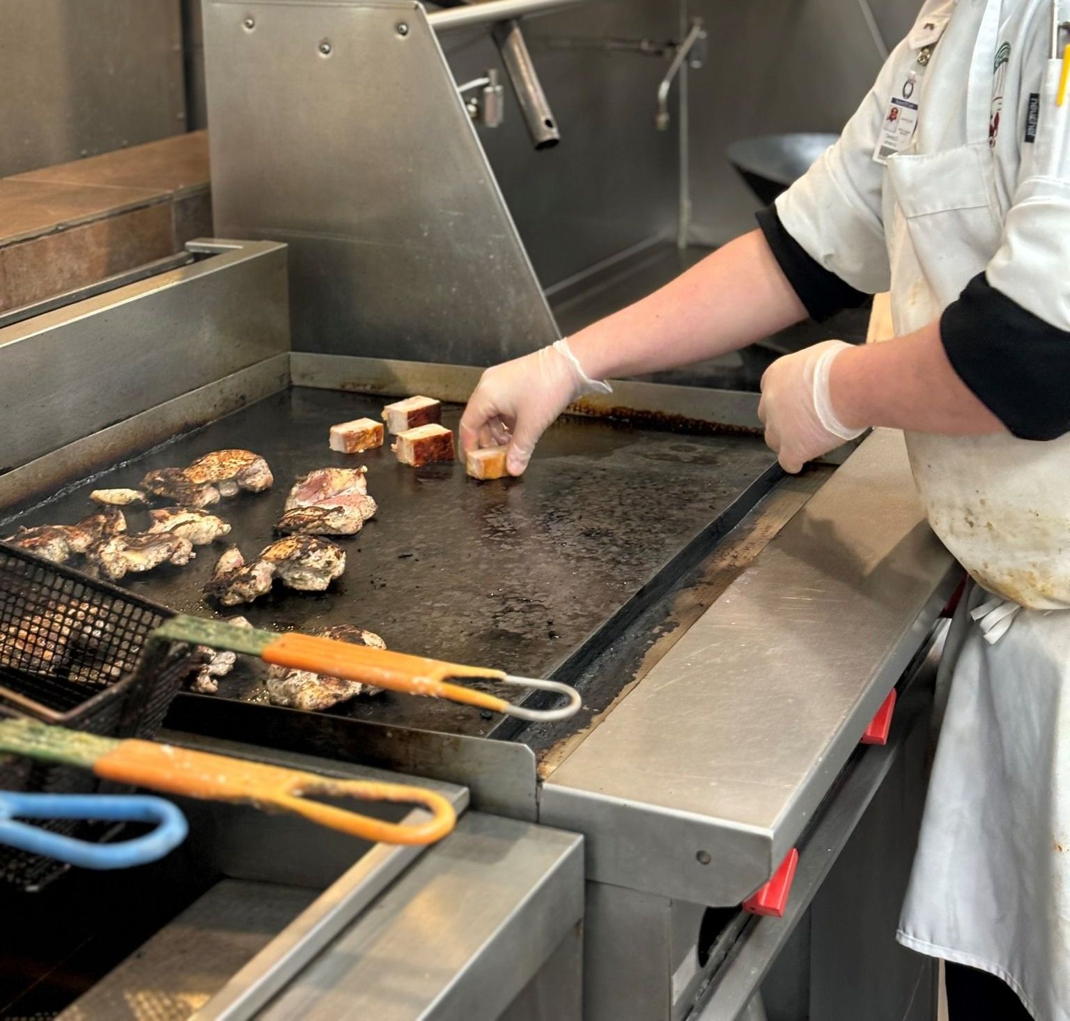 Culinary School Classes: Why the Kitchen Beats the Internet