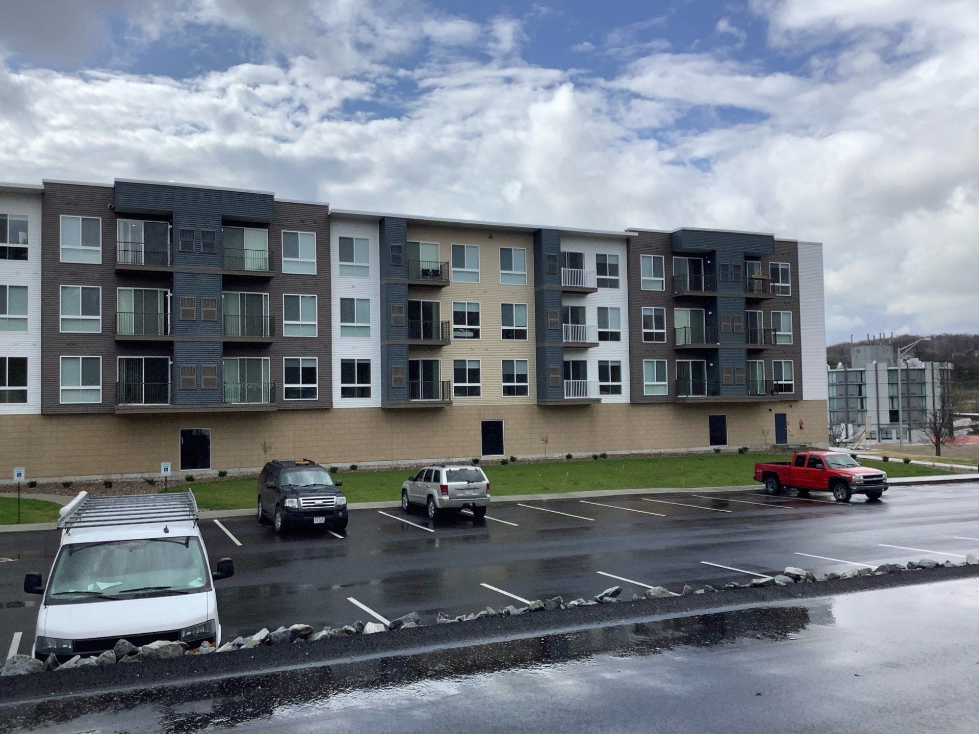 Mountain Lanes Apartments