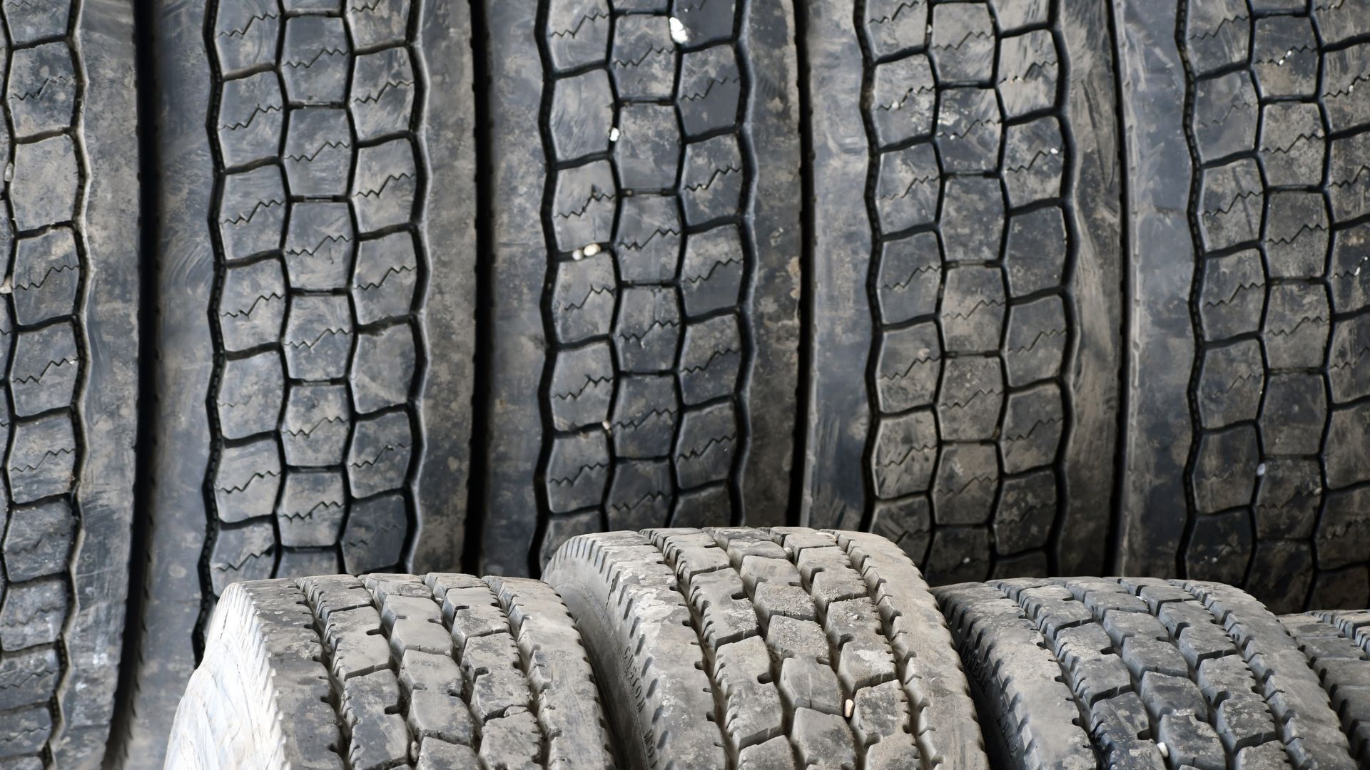 used motorcoach tires for retread