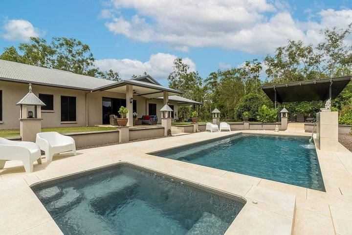 Installing Swimming Pool Tiles —  Alice Pooltech In Alice Springs, NT