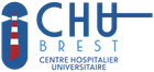 Logo du CHU de Brest, un hôpital français, représentant un phare en bleu et rouge.