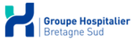 Logo du Groupe Hospitalier du Havre. Carrés bleus avec des lignes blanches courbes et du texte.
