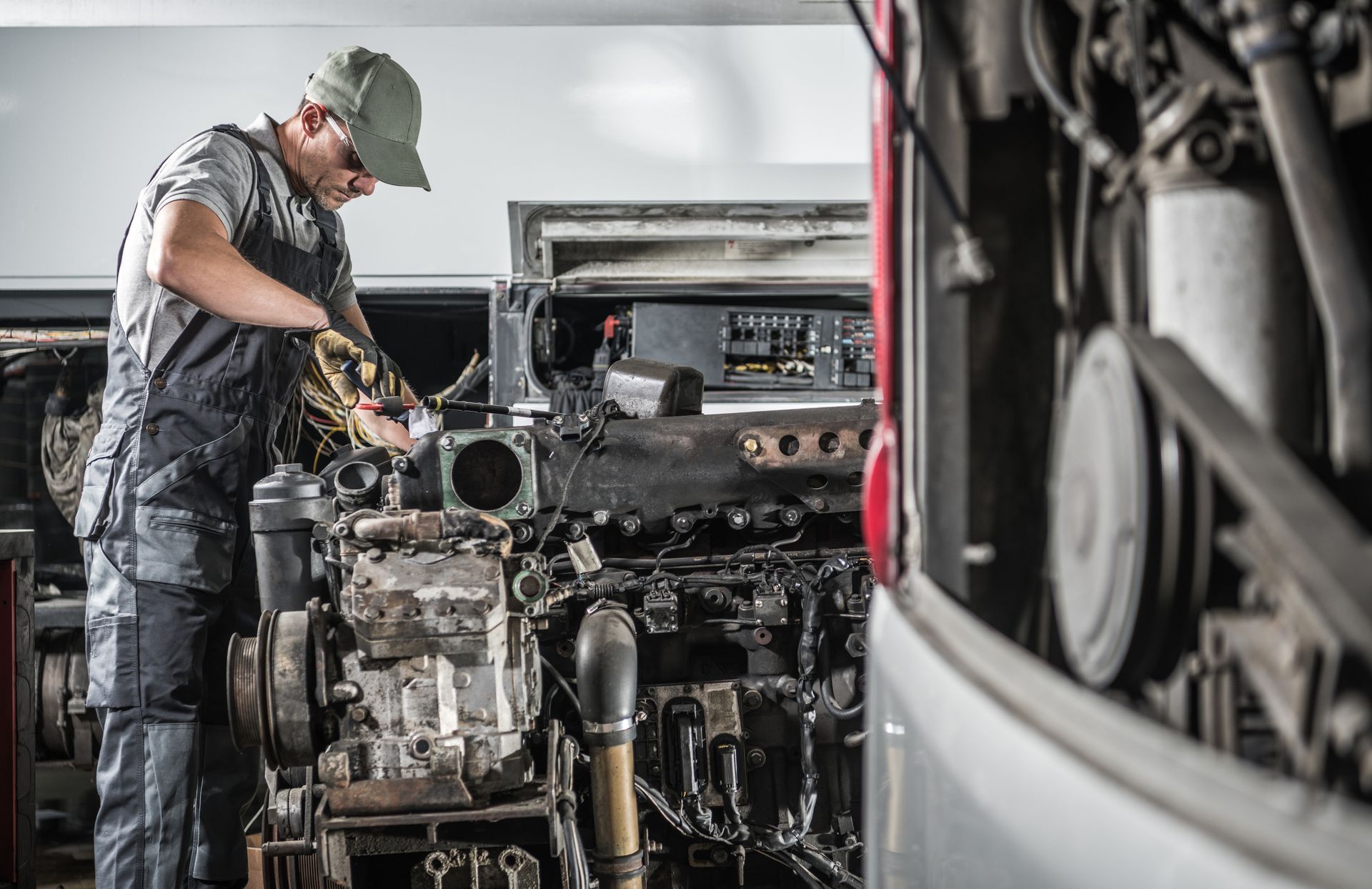 Pro automotive mechanic repair diesel engine. Pro automotive mechanic repair diesel engine.