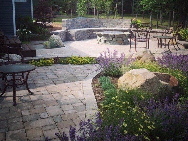 Larsen's Landscaping LLC - Scottville, MI - Outdoor Spaces