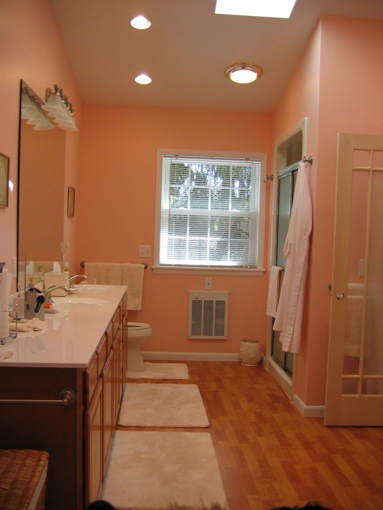 Bathroom Interior — Kentwood, MI — Cardinal Remodeling and Design LLC