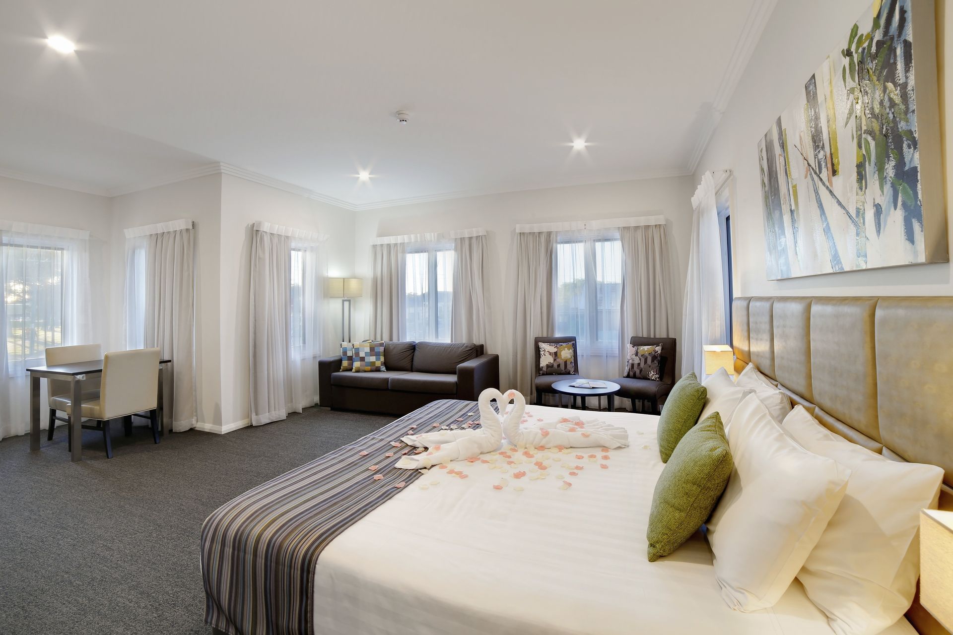 hotel accomodation for couple