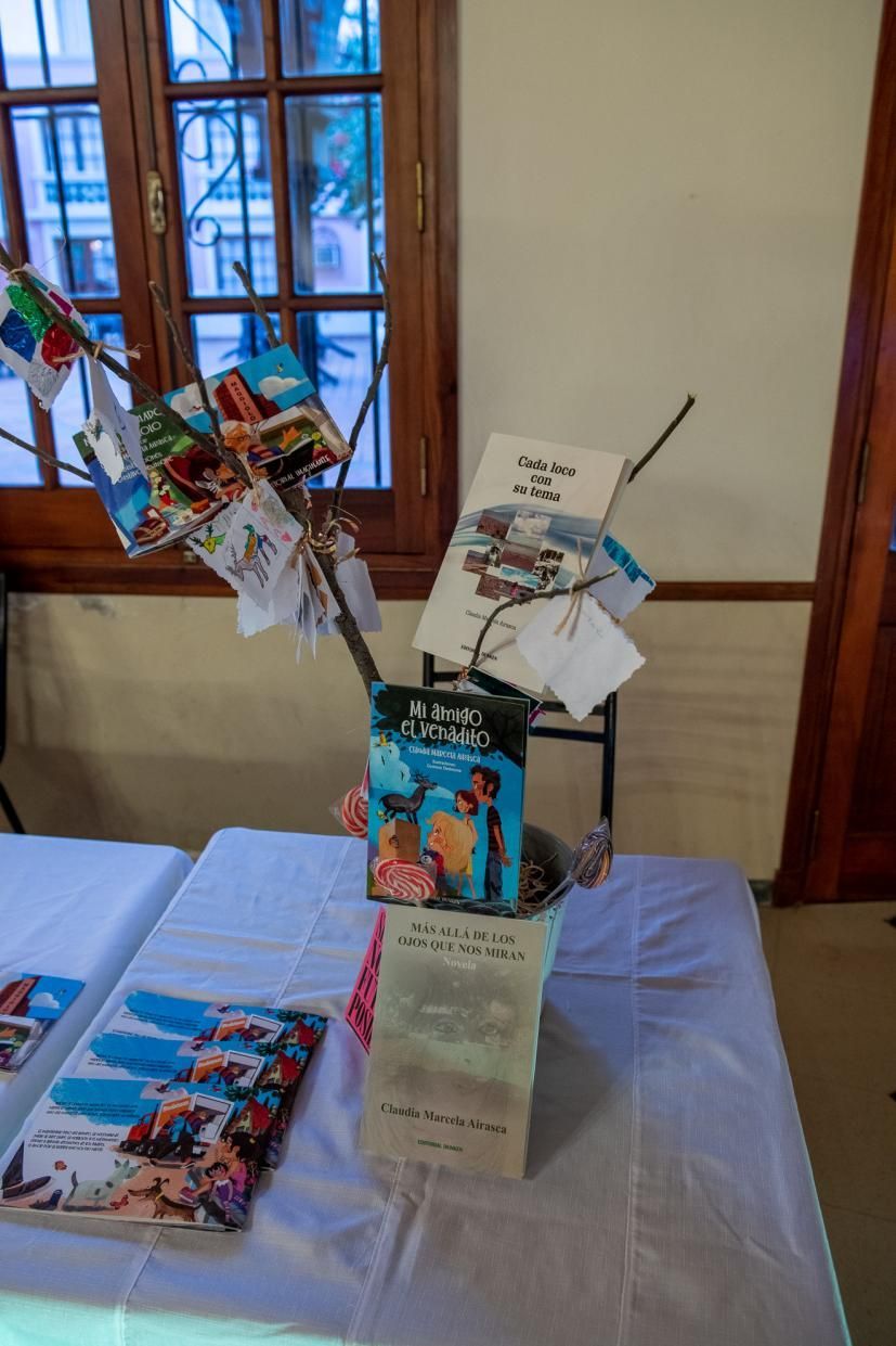 Claudia M. Airasca Escritora 