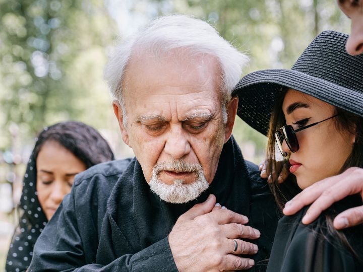 Thanksgiving and Grief: Navigating Holidays After Loss